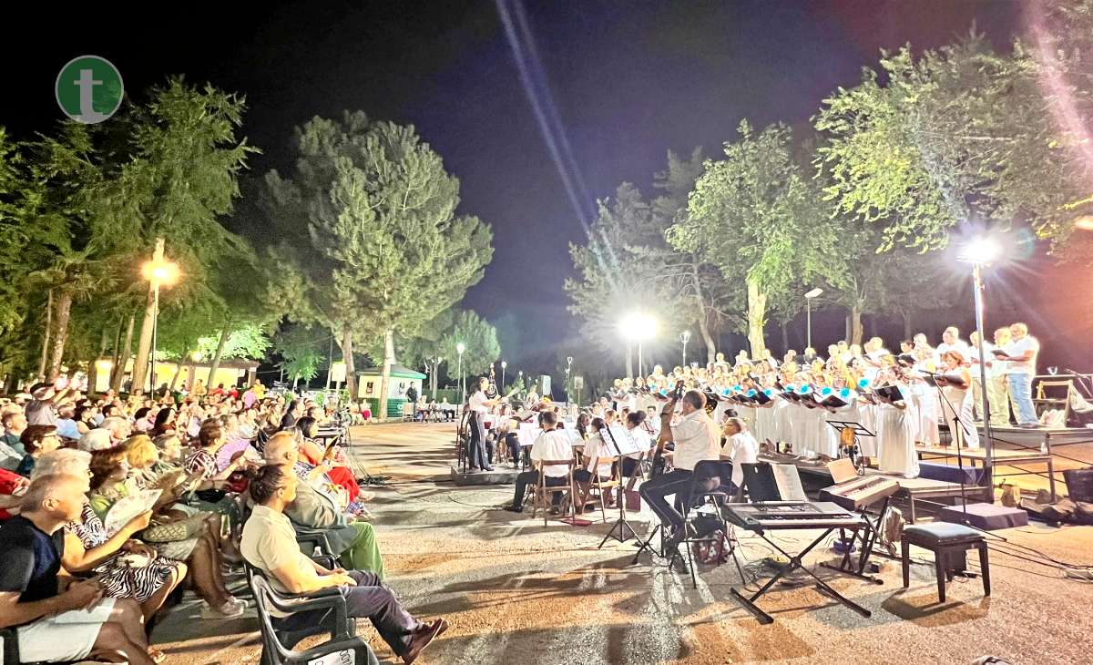 Música coral y banda para una noche inolvidable en Pinilla