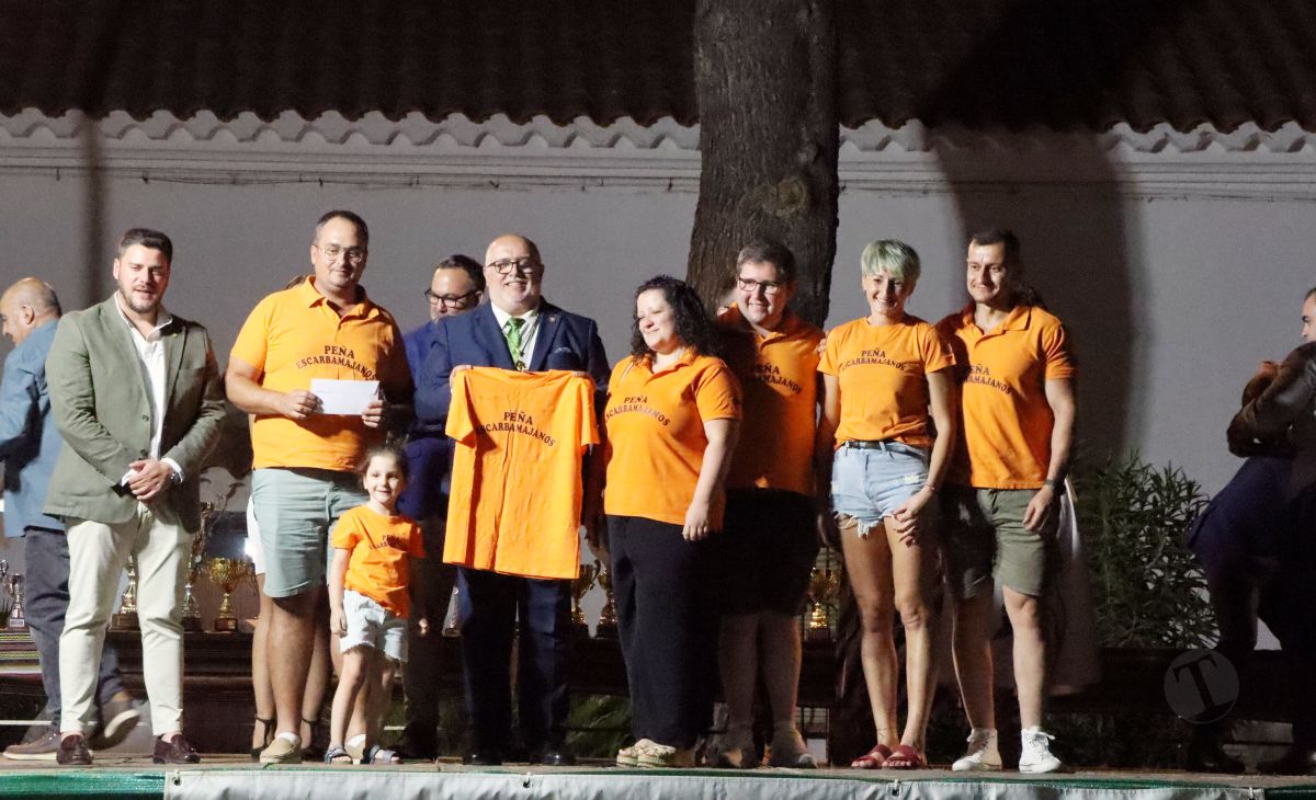 La Hermandad de la Virgen de las Viñas homenajea a Eulogio Benito en el Día del Hermano