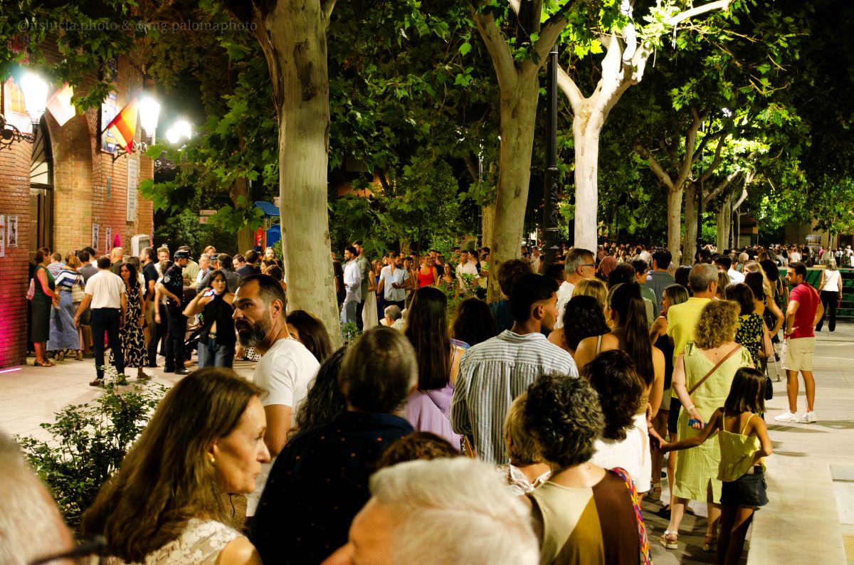 3.000 personas abarrotan la Plaza de Toros en la Fiesta del Vino de Tomelloso