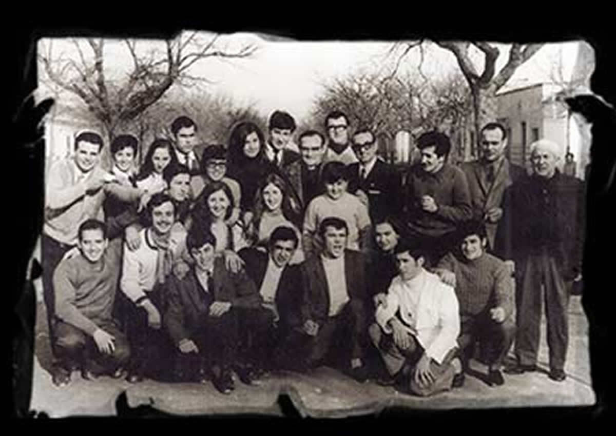 Aprender de forma rápida y sencilla a bailar jotas manchegas con el Grupo Folklórico Virgen de las Viñas