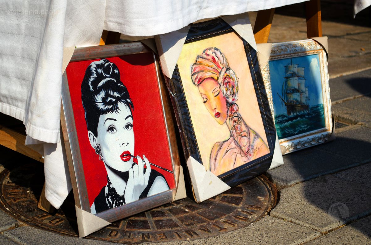 El Mercadillo Tradicional, visto a través de los detalles y el objetivo de la cámara