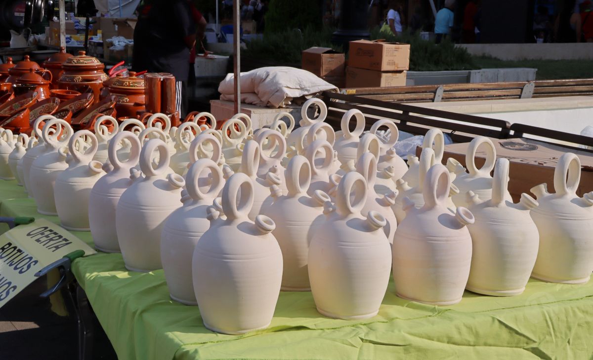 El Mercadillo Tradicional celebra su XIX edición con más de 60 puestos en la Feria de Tomelloso