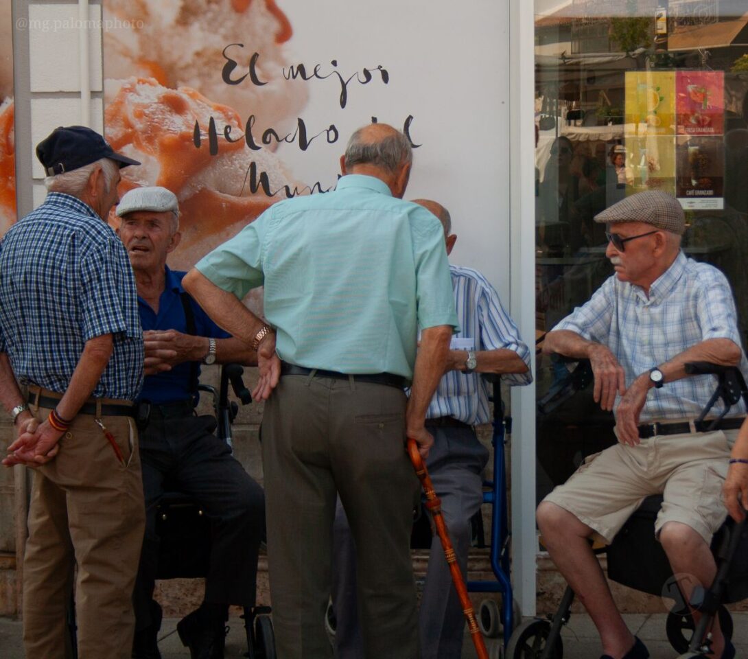 El Mercadillo Tradicional, visto a través de los detalles y el objetivo de la cámara