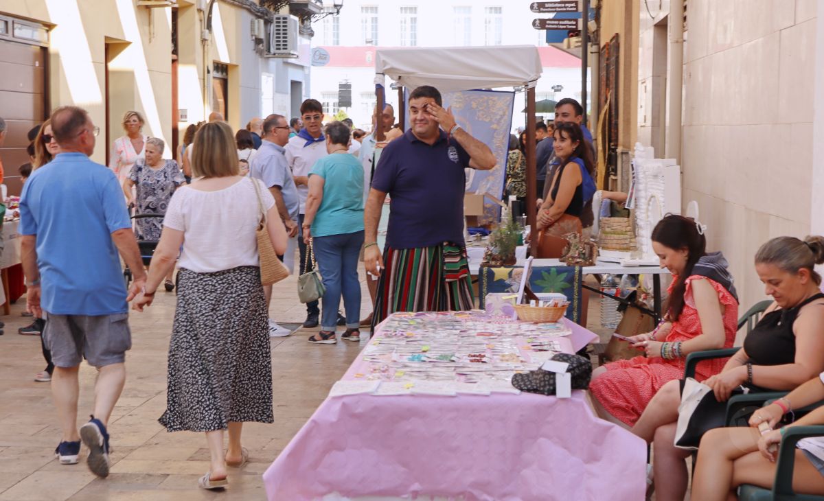 El Mercadillo Tradicional celebra su XIX edición con más de 60 puestos en la Feria de Tomelloso