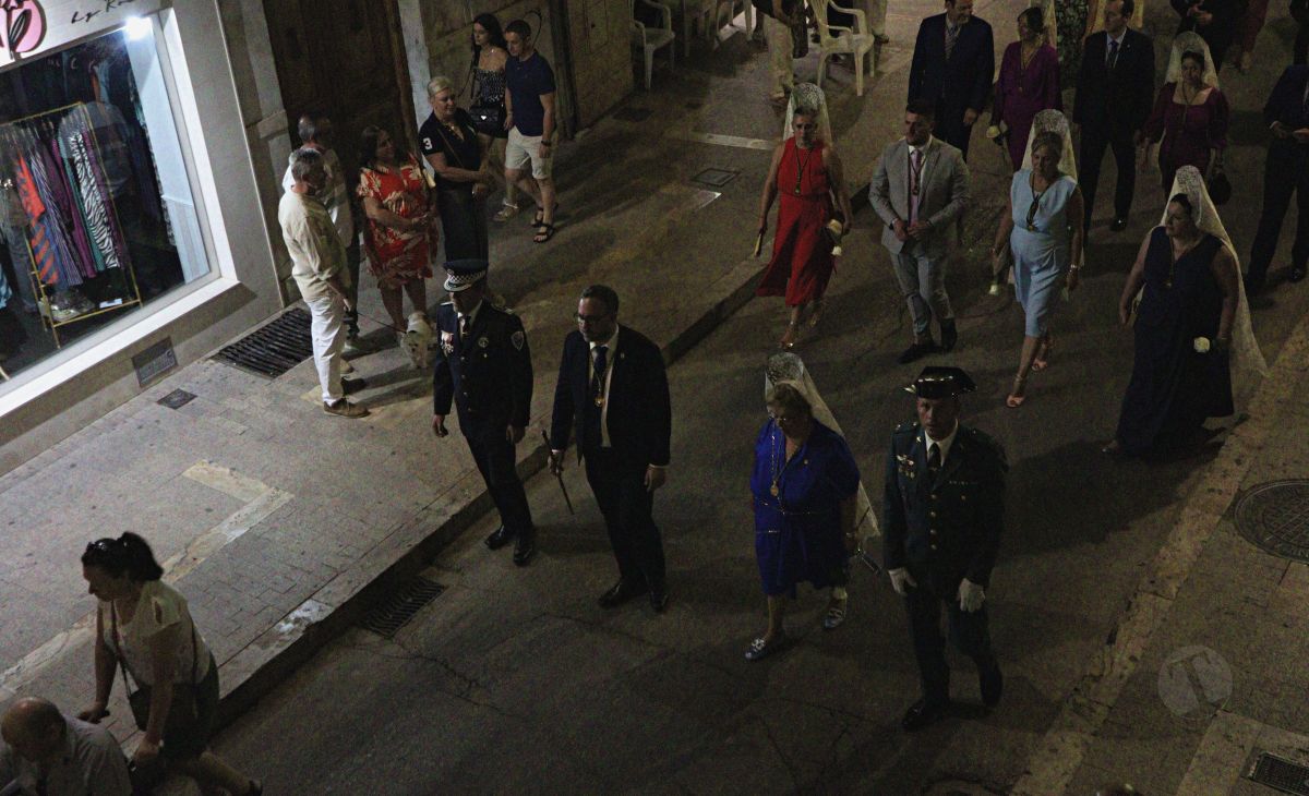 Tomelloso acompaña en procesión a la Virgen de las Viñas por sus calles