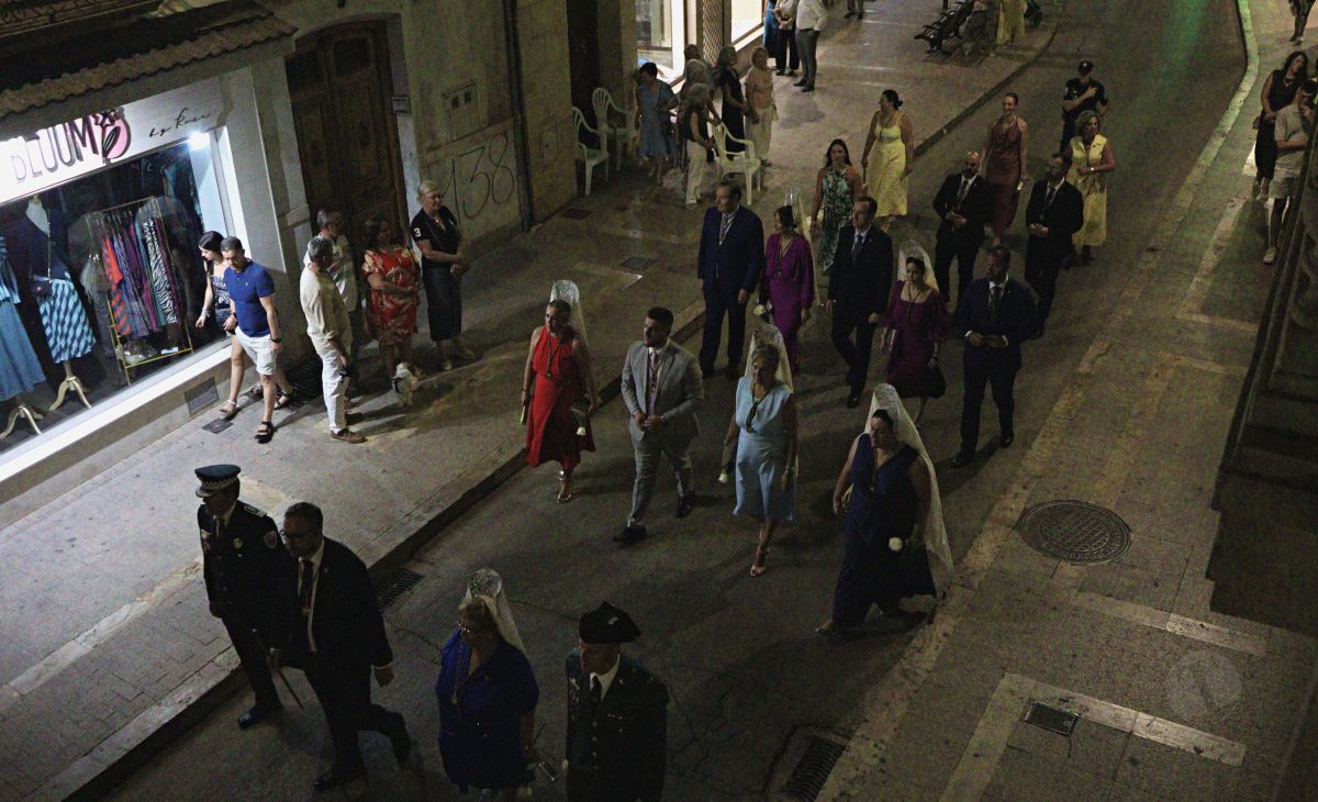 Tomelloso acompaña en procesión a la Virgen de las Viñas por sus calles