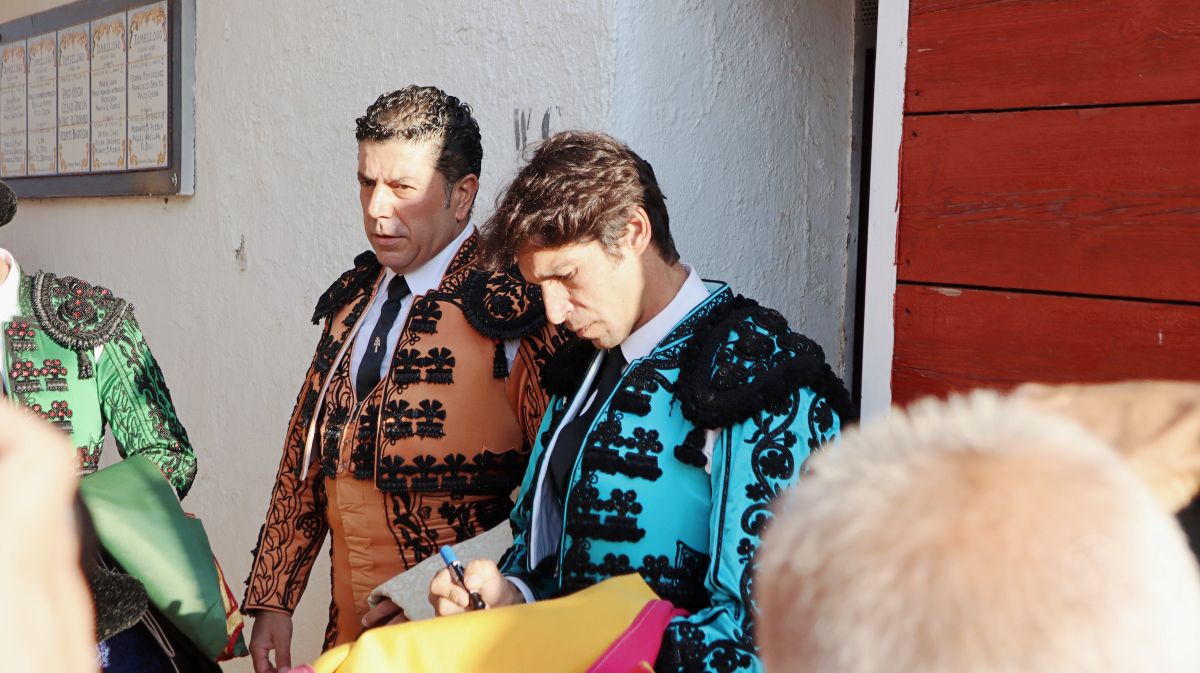 Antonio Linares, gran triunfador de la corrida de Tomelloso con cuatro orejas