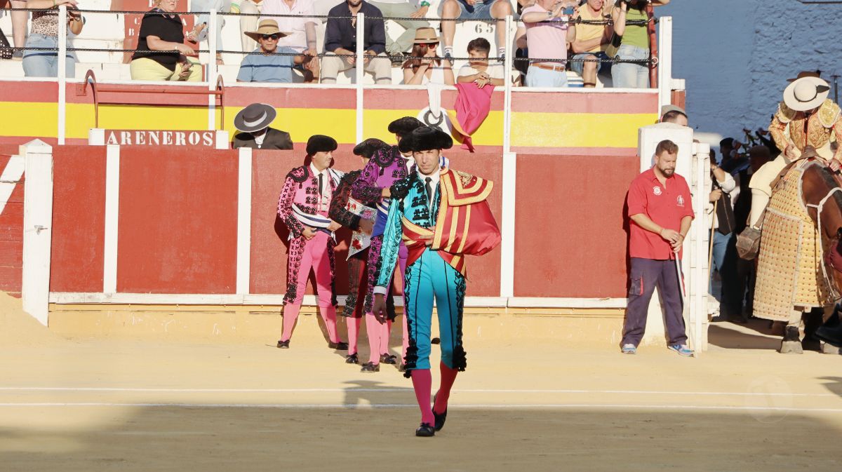 Antonio Linares, gran triunfador de la corrida de Tomelloso con cuatro orejas