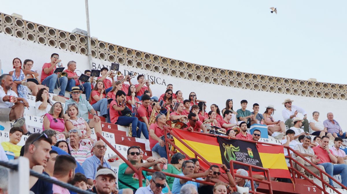 Antonio Linares, gran triunfador de la corrida de Tomelloso con cuatro orejas