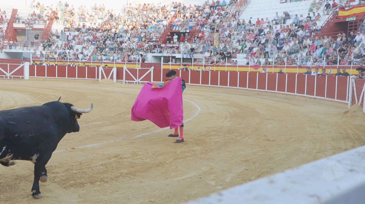 Antonio Linares, gran triunfador de la corrida de Tomelloso con cuatro orejas