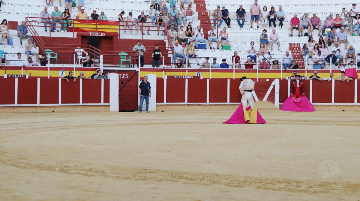 Antonio Linares, gran triunfador de la corrida de Tomelloso con cuatro orejas