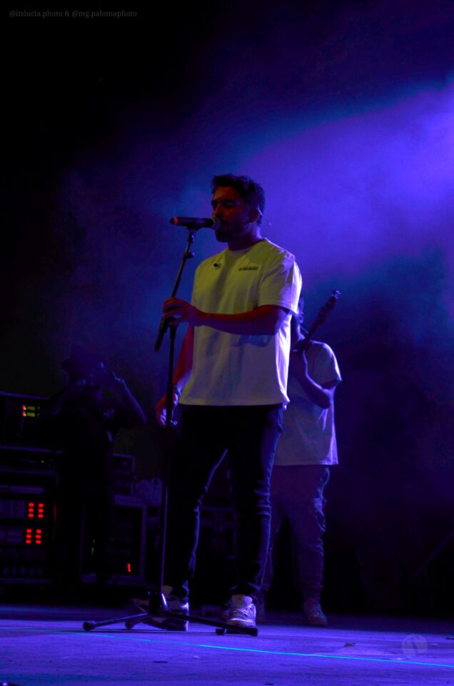 Tributo a Estopa en Tomelloso: Fuente de Energía llenó de rumba y rock los jardines del parque