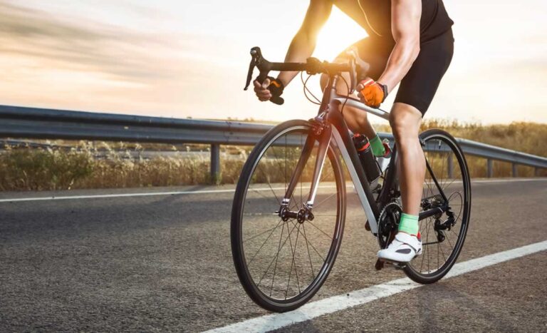 La Vuelta a Castilla-La Mancha Leader arranca en Ontur con cinco etapas masculinas y dos femeninas para mostrar el potencial del medio rural
