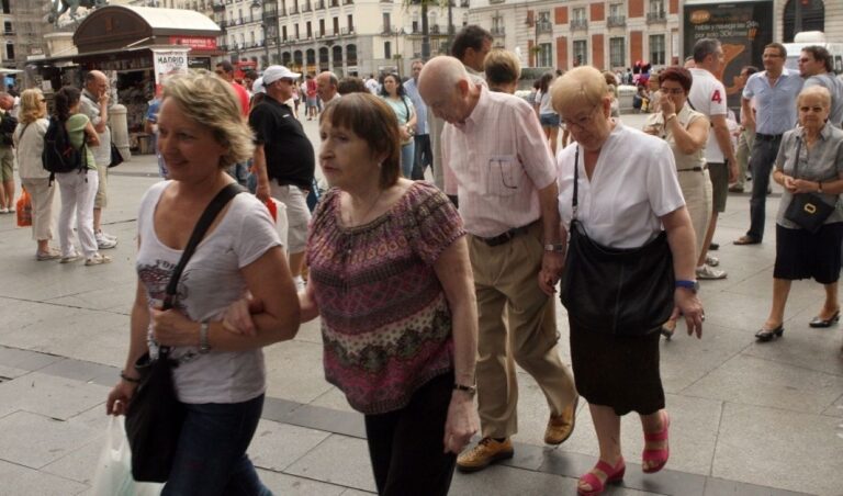 ¿Cuántos años tienen, de media, los jubilados de Castilla-La Mancha?