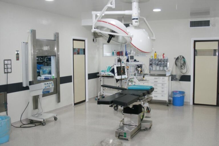 El Sescam afirma que se adapta «a las circunstancias del verano» para seguir trabajando por la salud de los ciudadanos