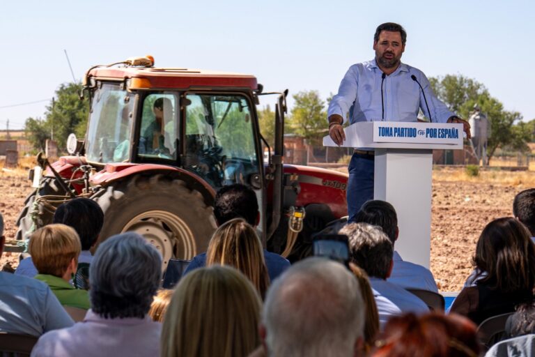 Paco Núñez aspira a ser «el presidente del campo» y promete un plan de innovación si gana las elecciones