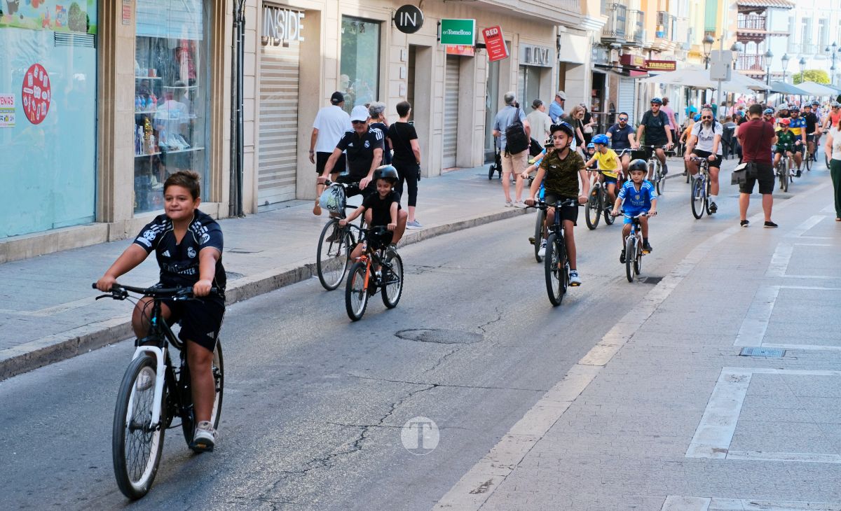 Tomelloso vive una gran fiesta familiar sobre ruedas en el Día de la Bici