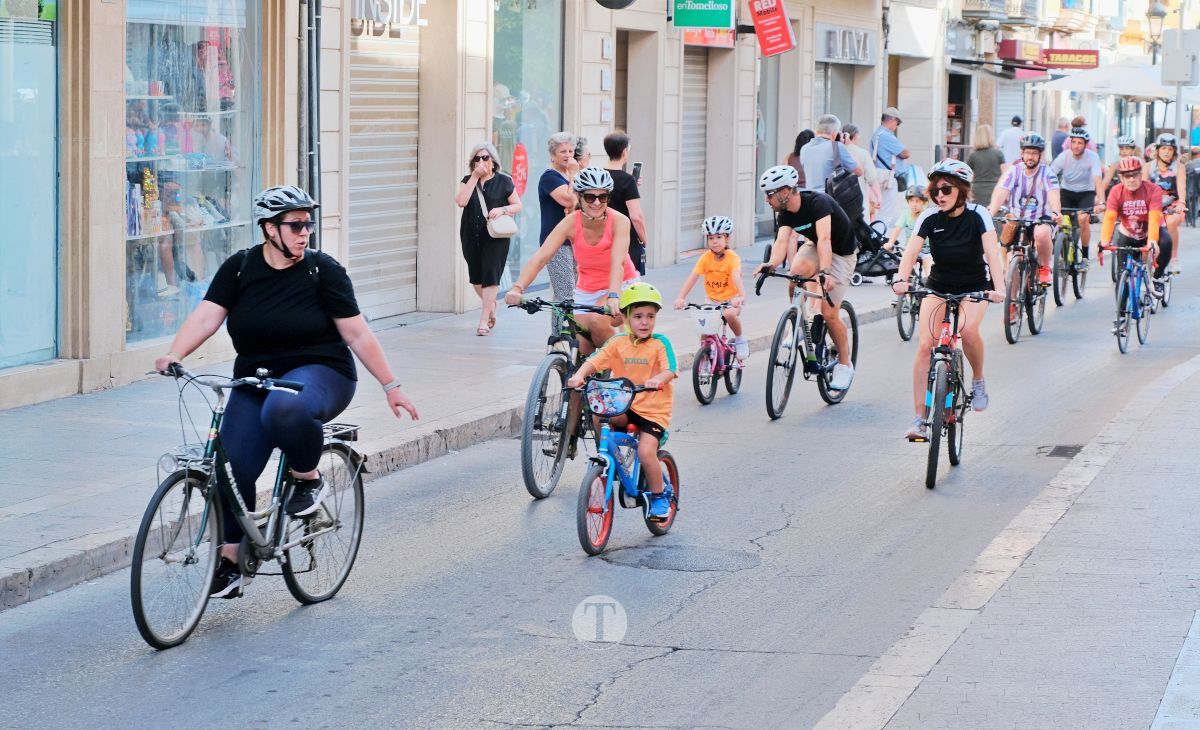 Tomelloso vive una gran fiesta familiar sobre ruedas en el Día de la Bici
