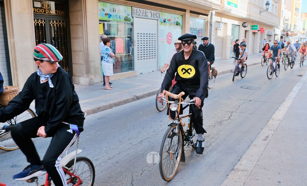 Tomelloso vive una gran fiesta familiar sobre ruedas en el Día de la Bici