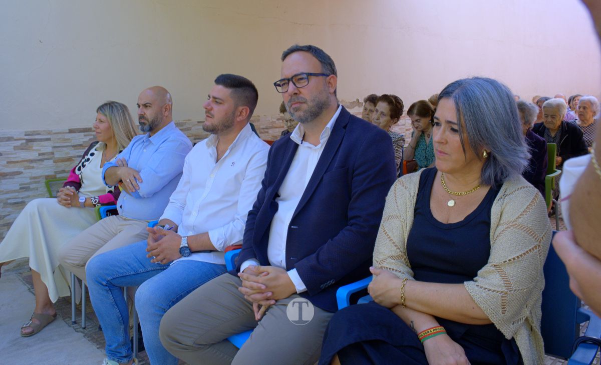 AFAL conmemora el Día Mundial del Alzheimer con una emotiva lectura en el Centro de Día San Rafael
