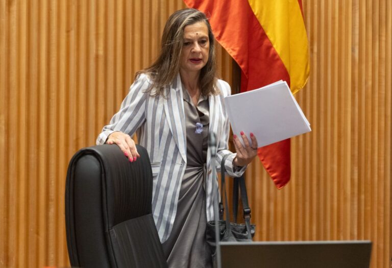 Igualdad pide «disculpas» a las víctimas de violencia de género por los «fallos» en las pulseras antimaltrato