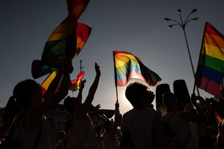 Un informe reconoce avances en C-LM a la hora de reconocer los derechos del colectivo LGTBI+