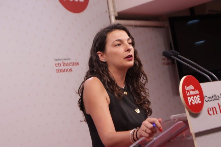 PSOE recrimina que el PP «no condene» las declaraciones de odio de Vox en las Cortes