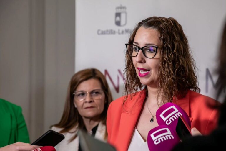 Una estrategia frente a la trata y un «mapeo» de mujeres afectadas, primeros pasos de la mesa regional