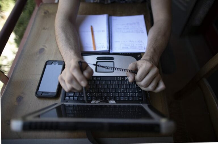 El acceso a la intranet docente en C-LM será con Cl@ve, DNIe o certificado digital