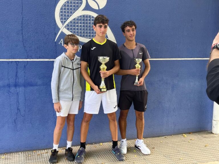 Dos tomelloseros arrasan en el Campeonato Provincial Cadete de Tenis