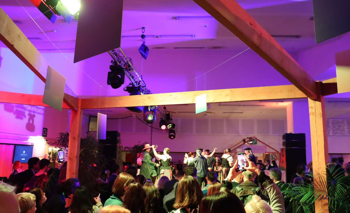 El folclore de Tomelloso llega a Bruselas de la mano del grupo ‘Virgen de las Viñas’