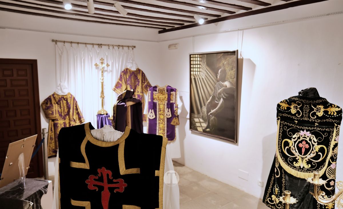 "Un legado entre bordados y plata": la Parroquia de la Asunción expone 450 años de historia en la Posada de los Portales