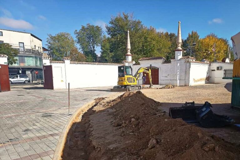 Arrancan las obras en la entrada del Estadio Municipal Paco Gálvez de Tomelloso