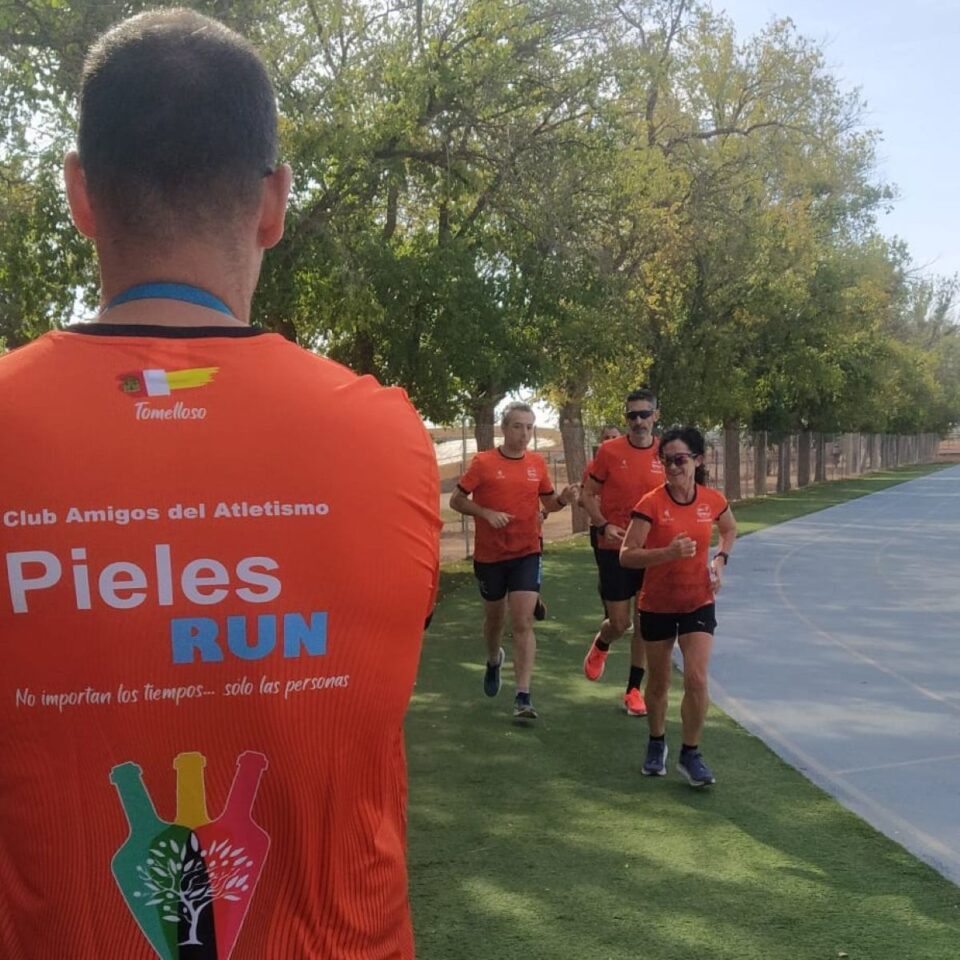 Los Pieles Run de Tomelloso: esfuerzo, compañerismo y triunfos en un fin de semana completo