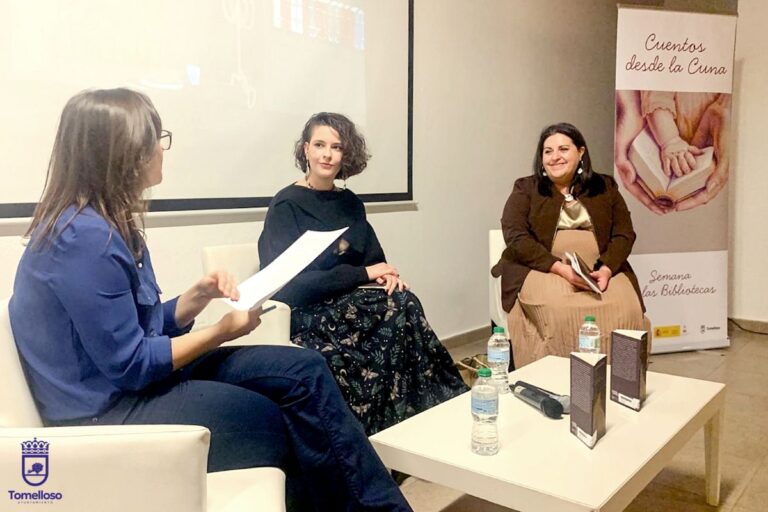 Marta Boronat presenta su libro «Infundio» en la Biblioteca de Tomelloso