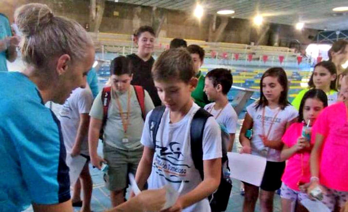 Tomelloso celebra su XXIV Exhibición de Natación con una jornada de deporte inclusivo