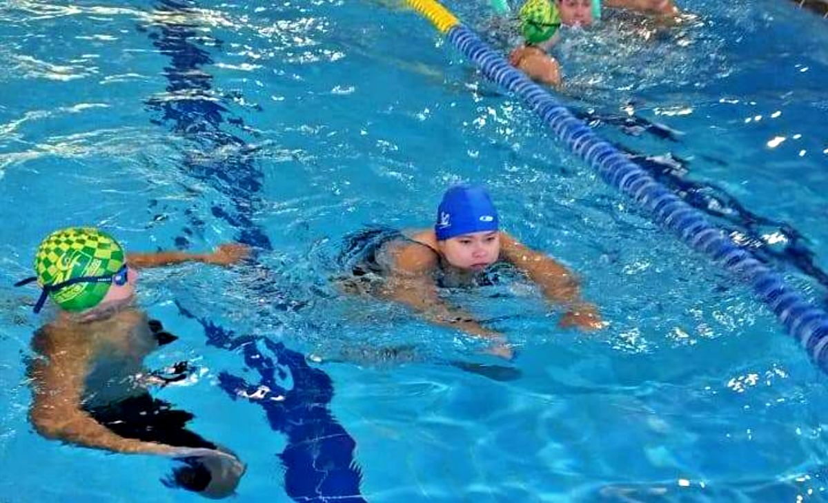 Tomelloso celebra su XXIV Exhibición de Natación con una jornada de deporte inclusivo