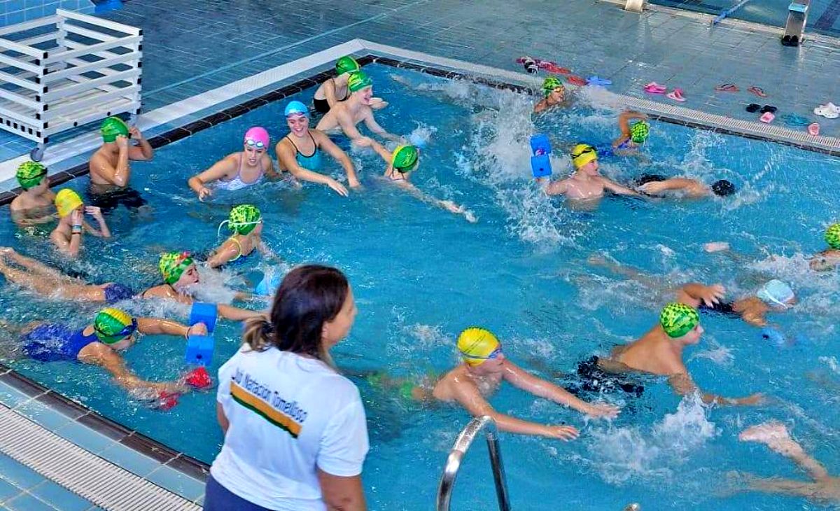 Tomelloso celebra su XXIV Exhibición de Natación con una jornada de deporte inclusivo