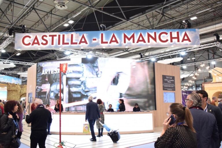 Castilla-La Mancha apuesta por la innovación y el turismo sostenible en una FITUR 2026 de récord