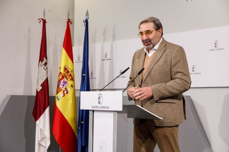 Sanz acusa a PP y Vox de «meter miedo» a las mujeres con las pruebas de cáncer de mama