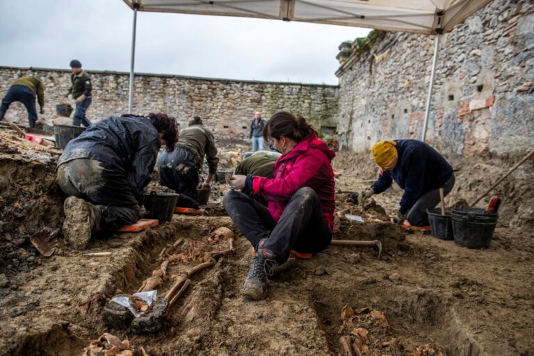 Identifican los restos del tomellosero Faustino Aguado Serrano en una prisión franquista de Bizkaia