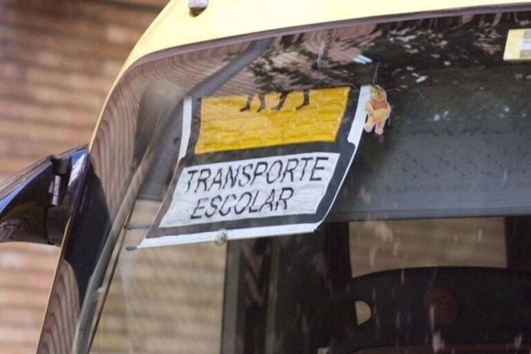 Investigan posibles repartos de contratos por empresas de autobús escolar en Castilla La-Mancha