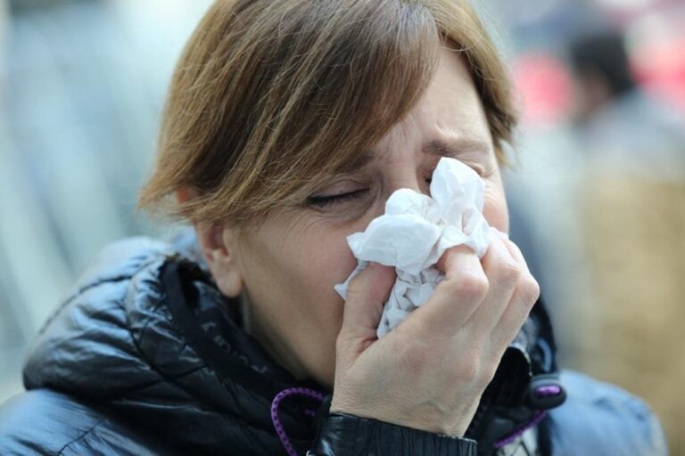 Sanz reconoce un «ligero repunte» de la gripe en la región y destaca los buenos datos en vacunaciones