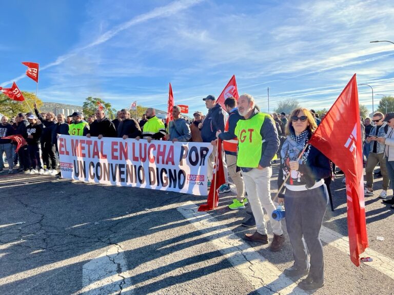 Arranca con fuerza la huelga del Metal en Ciudad Real con un seguimiento del 95 % y momentos de tensión en Puertollano