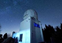 Una bola de fuego más luminosa que la luna llena vuela sobre el oeste peninsular