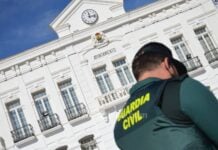 Detenido un conductor tras saltarse un control de la Guardia Civil y embestir contra dos coches en Tomelloso