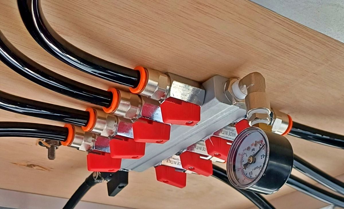 La Hermandad de la Soledad innova para proteger la salud de sus anderos