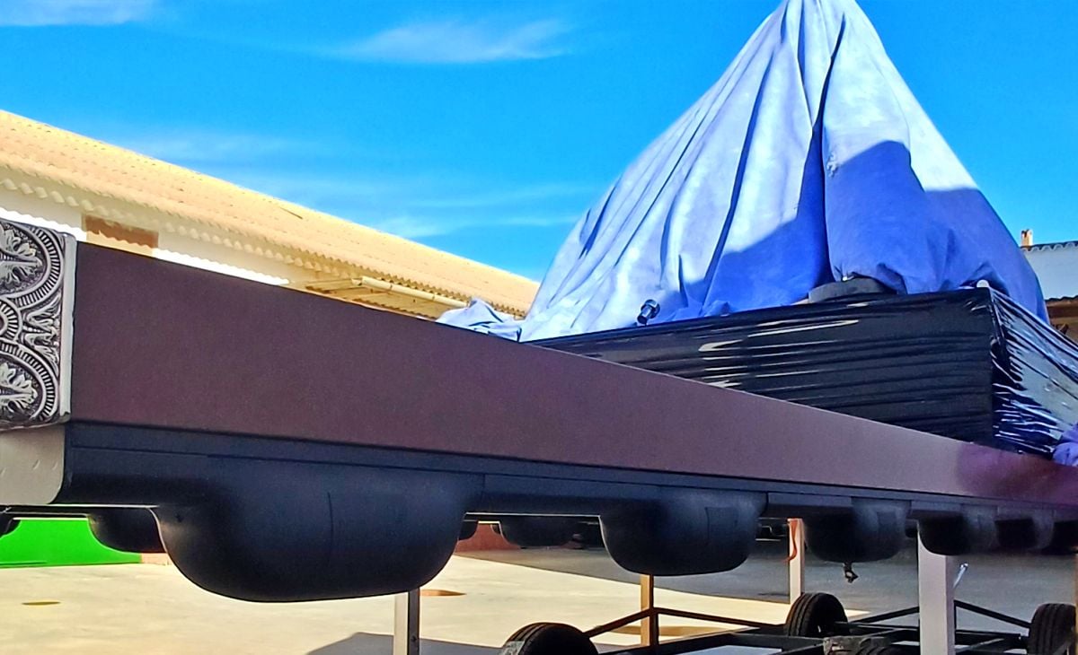 La Hermandad de la Soledad innova para proteger la salud de sus anderos