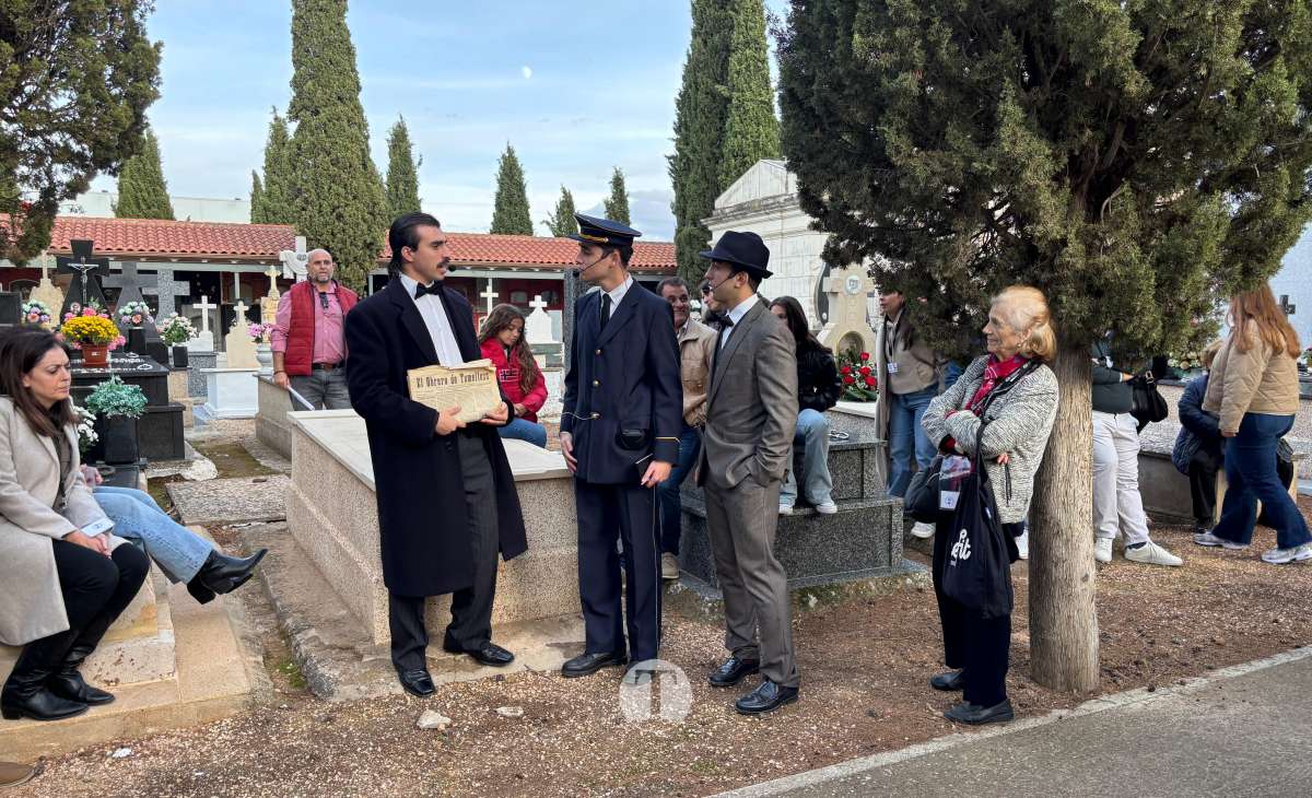Plinio, Don Lotario y los personajes de Tomelloso toman el cementerio