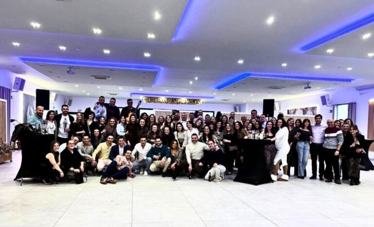 La Generación del 85 celebra sus 40 años en Tomelloso con un emotivo reencuentro